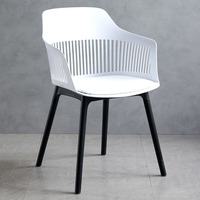 Fauteuil de salon au design personnalisé à prix avantageux, siège en plastique PP moderne, chaises de salle à manger
