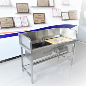 لوازم مطاعم الفنادق طاولة معالجة الأسماك مخصصة SS طاولة تحضير السمك طاولة قتل الأسماك - Product Image 2