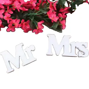 Tailai Mr Mrs Sign Huruf 3D Huruf Kayu Putih Dekorasi Kayu Mr dan Mrs Surat untuk Pesta Pernikahan Dekorasi Meja