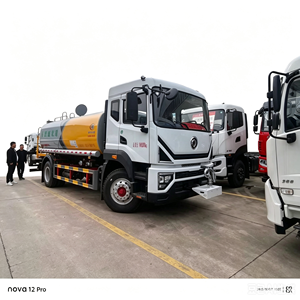 Camión Cisterna de Agua 6x4 en Venta, Camión Cisterna de Agua 4x2 de 12,000 Litros, Camión Cisterna con Tanque de Agua, Transmisión Manual Diésel, Camión Cisterna para Limpieza de Carreteras - Product Image 1