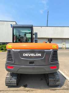 Célèbre mini-excavatrice sur chenilles Doosan DX60D de 6 tonnes avec moteur Yanmar - Product Image 3