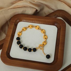 Pulsera de Acero Inoxidable de Titanio para Uso Diario, Estilo Frío, con Nudos, Diseño de Nariz de Cerdo, Cadena de Perlas de Agua Dulce y Cuentas de Ágata - Product Image 4