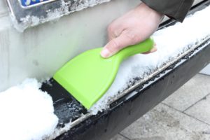 CARCATICZ Comfort Special Design Handle <strong>Windscreen</strong> Ice <strong>Scraper</strong> Abs Mini Car Ice <strong>Scraper</strong> Cheap Car Squeegee and Ice <strong>Scraper</strong> - Product Image 6
