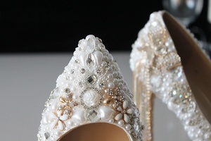 Nouvelles sandales à talons hauts ornées de strass, élégantes et luxueuses, pour mariage, banquet, soirée, robes de femmes, chaussures à talons aiguilles pointus - Product Image 6