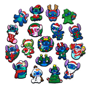 18 pièces de breloques pour chaussures de Noël bleues Pixie Stitch, pendentifs pour sandales, boutons, épingles originales pour chaussures et sabots, cadeaux pour amis - Product Image 2