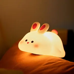 مصباح أطفال مسطح قابل لإعادة الشحن بإضاءة ليد ناعمة اللمس على شكل أرنب من السيليكون إضاءة ليلية للأطفال إضاءة ليلية على شكل حيوانات من السيليكون
