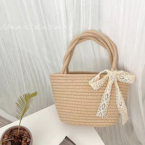 Bolsos tejidos a mano de estilo rústico, modernos y perfectos para ir al trabajo, llevar refrigerios, cosméticos o como regalo. - Product Image 1