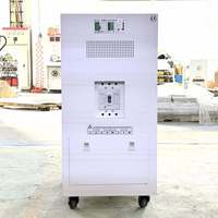 Stabilisateur de tension triphasé SVC 50 KVA à balais de charbon, régulateur automatique de tension AC 380 V CE pour équipement industriel