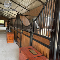 Planche de planches de rangement en bambou stable professionnelle européenne en gros de luxe en métal plat clôture pour chevaux