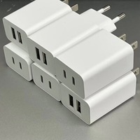 Adaptateur Chargeur Rapide Double USB-A USB-C Prise UK Tension Universelle 10W 5V2A Protection OTP/OVP Matériau Ignifuge PC Garantie 2 Ans