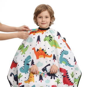 Cape de Coiffure Anti-Adhérente pour Enfants Motif Dinosaure – Fournisseur Fabricant – Écharpe de Coiffure pour Bébé et Enfant – Capes de Coiffure Cartoon - Product Image 2
