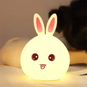 Uzaktan kumanda Usb şarj edilebilir küçük gece lambası 3d Mini sevimli bebek çocuk silikon dolması hayvan tavşan Bunny masa lambası