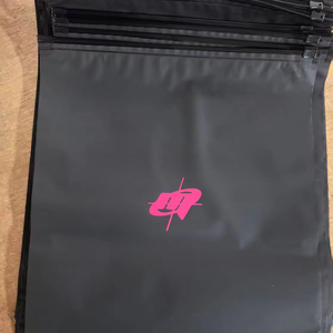 Sacchetti Personalizzati in PE con Chiusura a Zip per Vestiti, con Superficie Goffrata, per T-shirt e Imballaggio Alimentare - Product Image 1