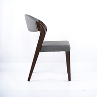 Finnite Nordic Light Works Chaise de salle à manger en bois massif Paquet souple simple Nouveau lot Vente directe pour les restaurants pour le thé Dîner