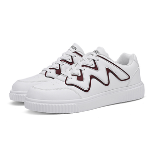 Chaussures de sport et de loisirs populaires taille 46+, avec surface en cuir respirant, style coréen, chaussures blanches pour femmes - Product Image 1