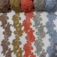 Vente chaude OEM usine : Bordure en dentelle brodée de strass écologiques et applique florale en cristal pour Abayas, sacs et tenues de soirée pour femmes