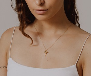 Collar de Stingray chapado en oro Collar de Stingray delicado Collar chapado en oro Joyería para todos los días Regalo para mejores amigos Regalo minimalista - Product Image 5