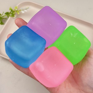 Squishy Ice Cube 6cm Squishy Stress Ball Fidget Toy Sensory Squishy Toy Jumbo Squishies Stress Cube Forme carrée avec rembourrage - Product Image 5