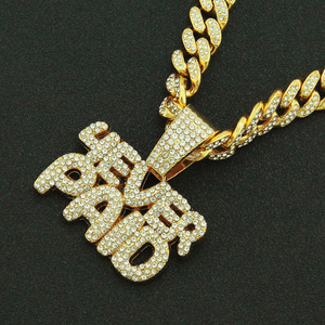 Collares con Colgante de Letras Empalmadas de Diseño Exagerado Personalizado, Estilo Hip Hop, Collares para Hombre, Joyería de Moda - Product Image 1