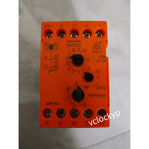 RELÉ DE VOLTAJE DOLD BA9054/010 AC15 230V 31. AC15 230V 0053642 A1(+)/A2 AC/DC Usado - Product Image 1