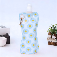 Pochette Doypack Mylar personnalisée avec finition mate, bec verseur supérieur de 100 ml, pour emballage liquide, avec trou de poignée