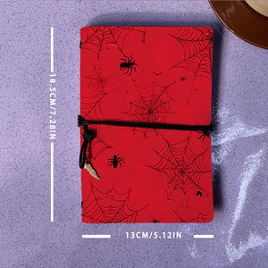 Versátil Vintage PU hermoso cuaderno páginas perforadas perfecto para <span class=keywords><strong>viajes</strong></span> <span class=keywords><strong>de</strong></span> trabajo DIY arañas y telarañas en fondo rojo - Product Image 4