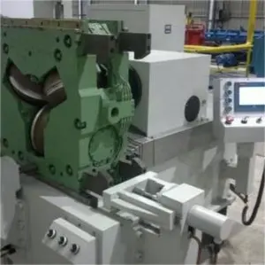 A Dedicated CNC Lathe For Processing SRM Rollers Stretch Reducing Mill