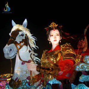 Lanterne de festival LED en tissu de soie sculptée à la main, personnages <span class=keywords><strong>Mulan</strong></span> et cheval en 3D, pour parc à thème - Product Image 3