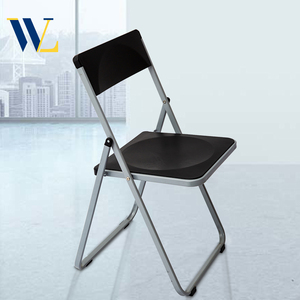 Bán buôn tùy chỉnh phong cách đơn giản màu đen có thể gập lại ghế mới thiết kế đa năng ghế nhựa bền cho phòng tập thể dục & Trường học sử dụng - Product Image 1