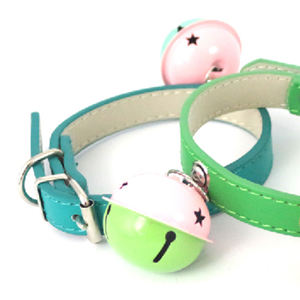 Collar para Mascotas con Campana Grande de PU, S1.6*35cm, con Elegante Detalle de Campana - Product Image 3