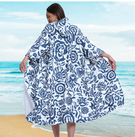 Poncho de surf en microfibre imprimé sur mesure, serviette de plage à capuche, robe de change à séchage rapide, vente en gros pour la natation, le surf et la piscine