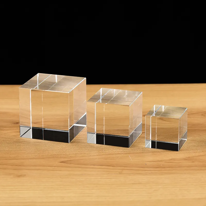 Peso di carta cubo di cristallo smussato bianco cristallo K9 di alta qualità per la decorazione della tavola