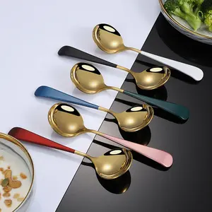 ホテルデザートスプーン用の新しいスタイルの韓国スタイルの金メッキステンレス鋼スプーンバルクメタルラウンドスープスプーン