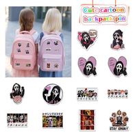 Personnalisé mignon clair acrylique broches personnalisé Anime dessin animé époxy Badge porte-clés charme réfrigérateur aimant pour enfants