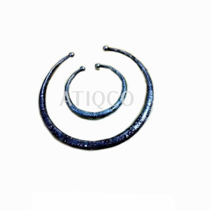 Ensemble de bracelets de mode en métal en laiton Look autoritaire Design unique Bijoux à la mode beaux designs de mode haut de gamme sculptés à la main - Product Image 5