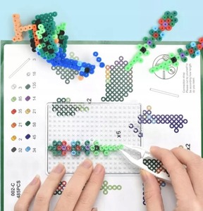 Set di Perline Fuse 3D a Tema Piante in Vaso per Bambini, Kit Creativo per Educazione e Abilità Motorie Fini, <span class=keywords><strong>Giocattolo</strong></span> con Fiori 3D - Product Image 5