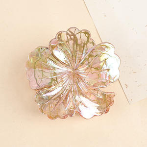 Pince à cheveux transparente à fleurs dégradées, pince requin à fleurs roulées, accessoires de mode pour femmes - Product Image 4