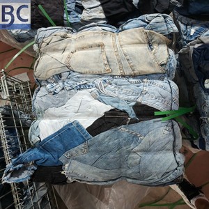 Pantalones cortos <span class=keywords><strong>de</strong></span> mezclilla <span class=keywords><strong>para</strong></span> hombre ecológicos más vendidos, perfectos <span class=keywords><strong>para</strong></span> exportación al por mayor y tienda <span class=keywords><strong>de</strong></span> moda sostenible - Product Image 4