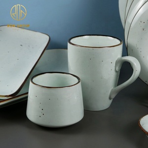 ถ้วยกาแฟเซรามิกทรงกลมสีขาวและจานรองแก้วพอร์ซเลน - Product Image 6