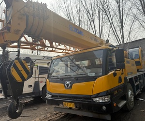 China Made Year 2019 Used Xcm Qy25k5f-1 Qy25k5c Qy25k5d Qy25k5-1 25 Tons <b>Cranes</b> Made in 2022 - Product Image 1