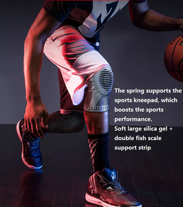 Aofit Genouillère de sport en silicone avec logo personnalisé, coussinet rotulien à ressorts et support latéral à barres de ressort - Product Image 3