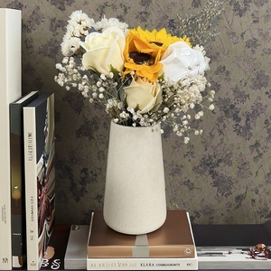 Vaso Conico in Ceramica Opaca Minimalista - Fioriera Artigianale Stile Nordico Moderno per Arredamento <span class=keywords><strong>Casa</strong></span> <span class=keywords><strong>e</strong></span> Composizioni Floreali Nuziali - Product Image 5