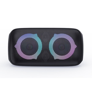 Sistema di Illuminazione LED RGB OZZIE P6 Best Seller per Batteria Ricaricabile Impermeabile 5.3 Computer Portatile per Feste all'Aperto - Product Image 4