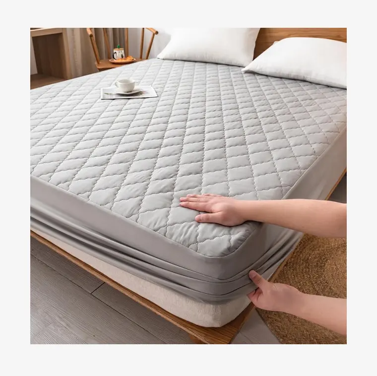 Vente en gros de drap-housse de lit doux et respirant imperméable à l'eau, housse de matelas matelassée imperméable