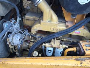 El mejor precio para la excavadora sobre orugas grande Caterpillar D8R usada en buenas condiciones Motor Kubota con componentes de cojinete de motor central - Product Image 4