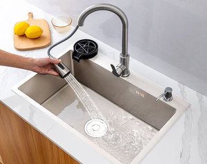 Évier de cuisine en acier inoxydable 304 de haute qualité, moderne, intelligent, multifonctionnel, à cascade, fait main, à installation sous plan - Product Image 1