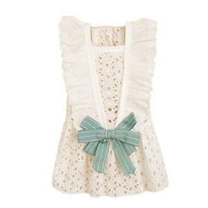 Lindo Vestido de Encaje para Perro con Lazo Verde, Estilo Princesa, Ropa Transpirable de Primavera para Perros, Blanco - Product Image 4