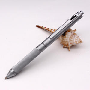 Stylo à bille 4 en 1 en métal de luxe léger avec logo personnalisé d'usine, largeur d'écriture de 0,7 mm, stylo cadeau d'affaires de haute qualité pour hôtel, encre bleue - Product Image 2