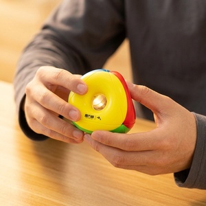 Cubo de Velocidad QiYi Stickerless Void <span class=keywords><strong>Pyraminx</strong></span> 3x3, Cubo Mágico Triangular Hueco, Rompecabezas Profesional, Juguetes Educativos para Niños - Product Image 1