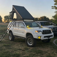 Tente de toit rigide personnalisée pour voiture, toit rigide en aluminium, tente de toit 4x4 pour 4 personnes, toile isolée pour le camping, tente de toit pour voiture RTT